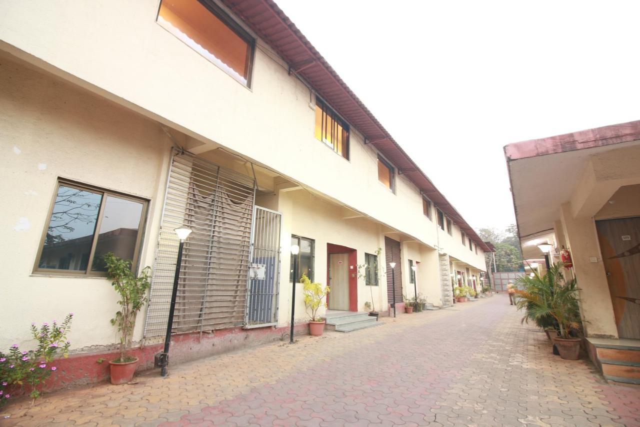 Hotel Nest Inn Residency Bhiwandi Экстерьер фото
