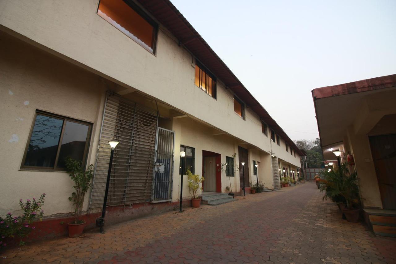 Hotel Nest Inn Residency Bhiwandi Экстерьер фото